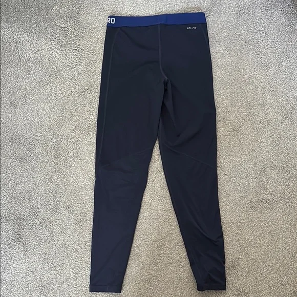 Nike Pro Navy Leggings - Picture 3 of 3